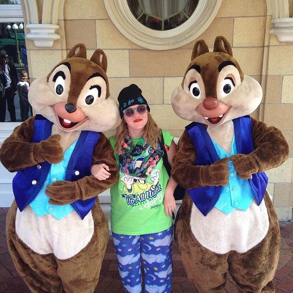 Mystery Box | Hidden Mickey Surprise Disney Box - Picture 2 of 8